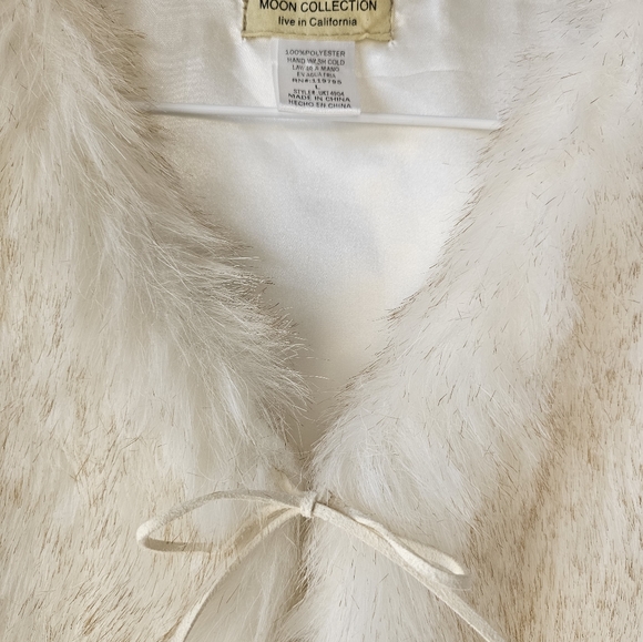 Vest - Picture 5 of 6